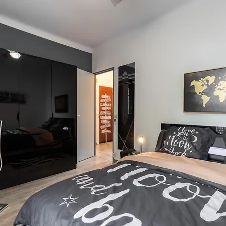 Beau 3 Pieces, 7 Pers, 2 Terrasses, Centre, Calme, Securite * Nice
