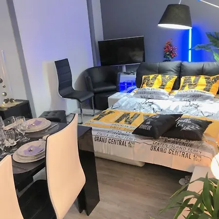 Beau 3 Pieces, 7 Pers, 2 Terrasses, Centre, Calme, Securite *