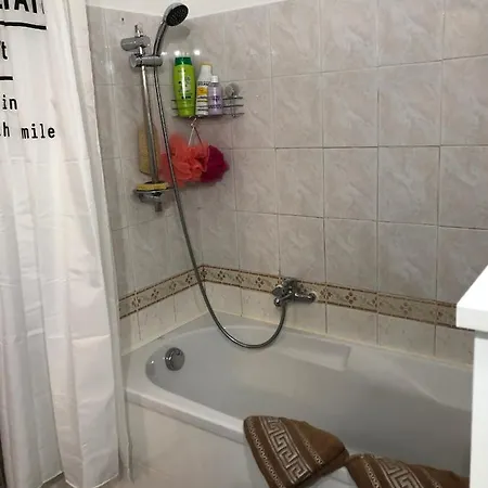 Beau 3 Pieces, 7 Pers, 2 Terrasses, Centre, Calme, Securite Νίκαια