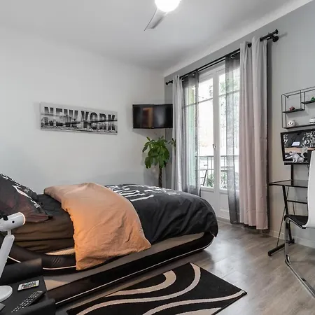 Beau 3 Pieces, 7 Pers, 2 Terrasses, Centre, Calme, Securite * Νίκαια